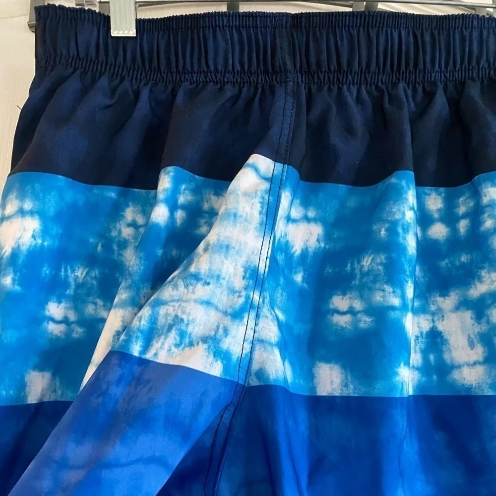 Men’s Blue and white speedo swim trunks Medium‎
